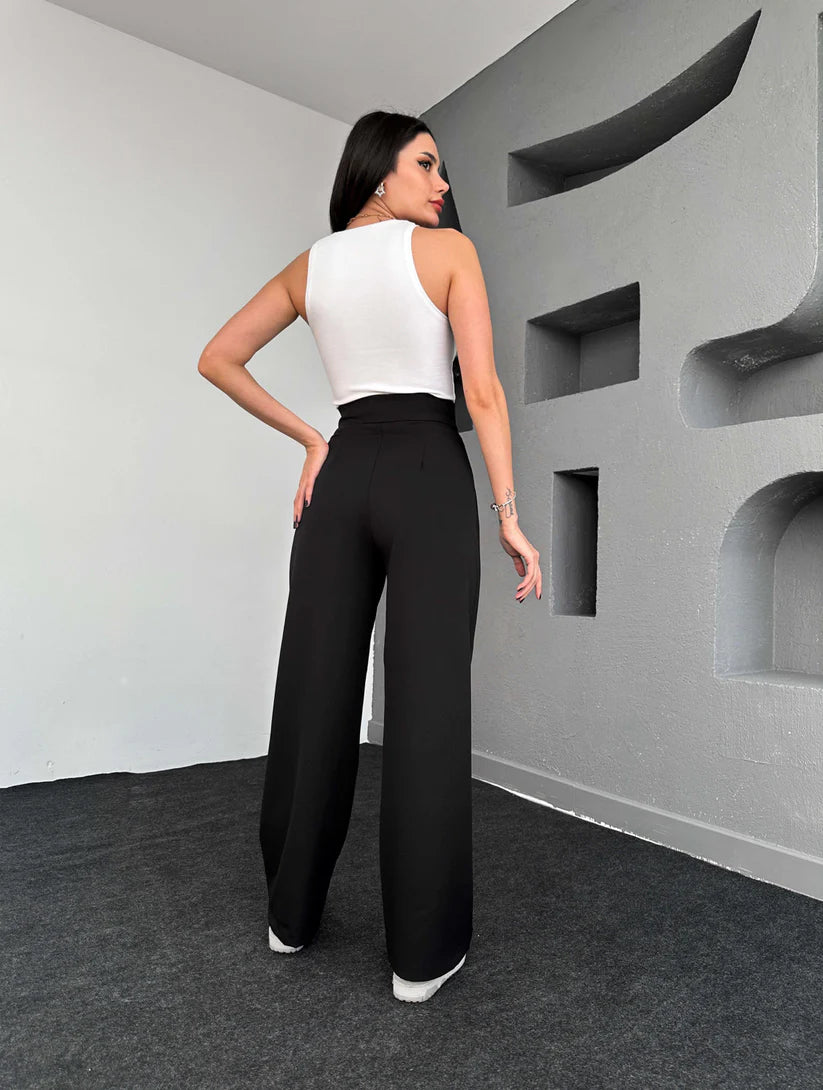 Trousers with a distinctive design and colors BA2