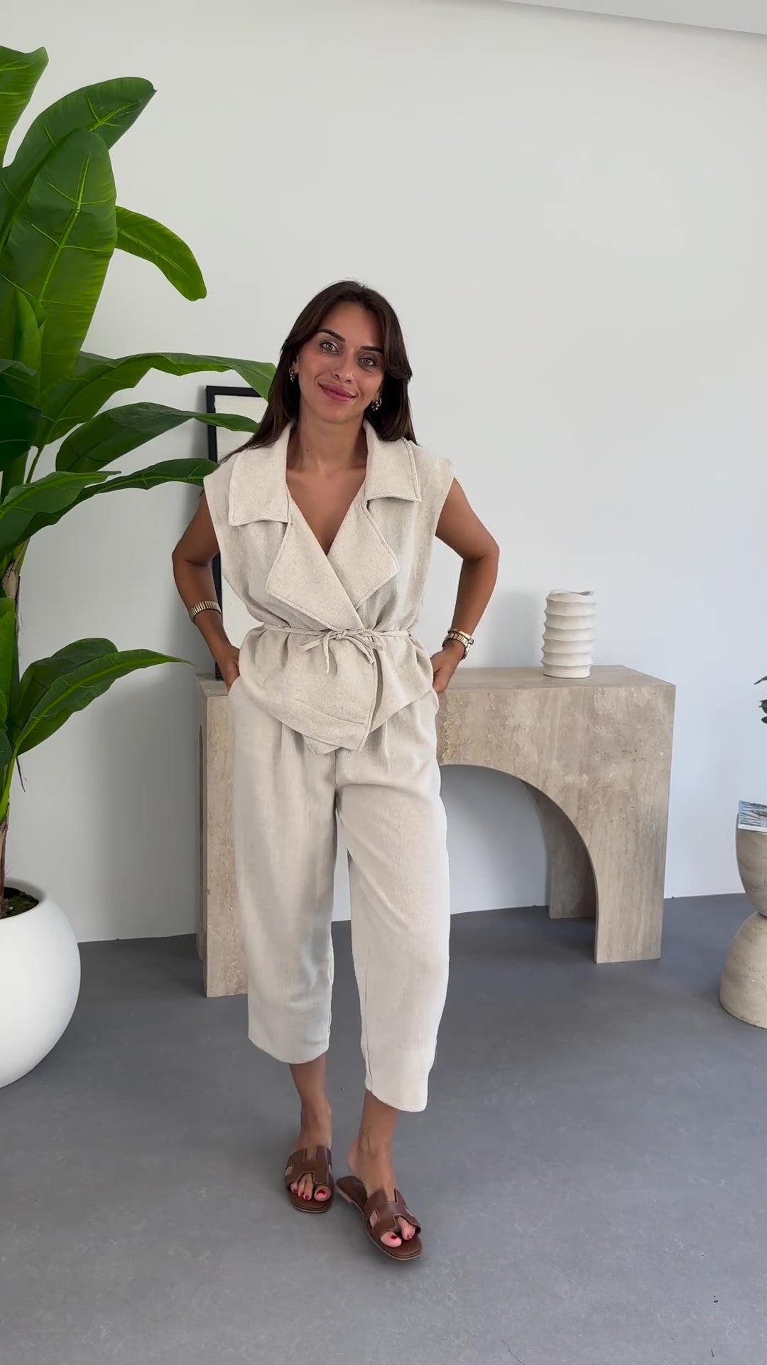 V9 Two-Piece Linen Casual Set: Vest + Pants