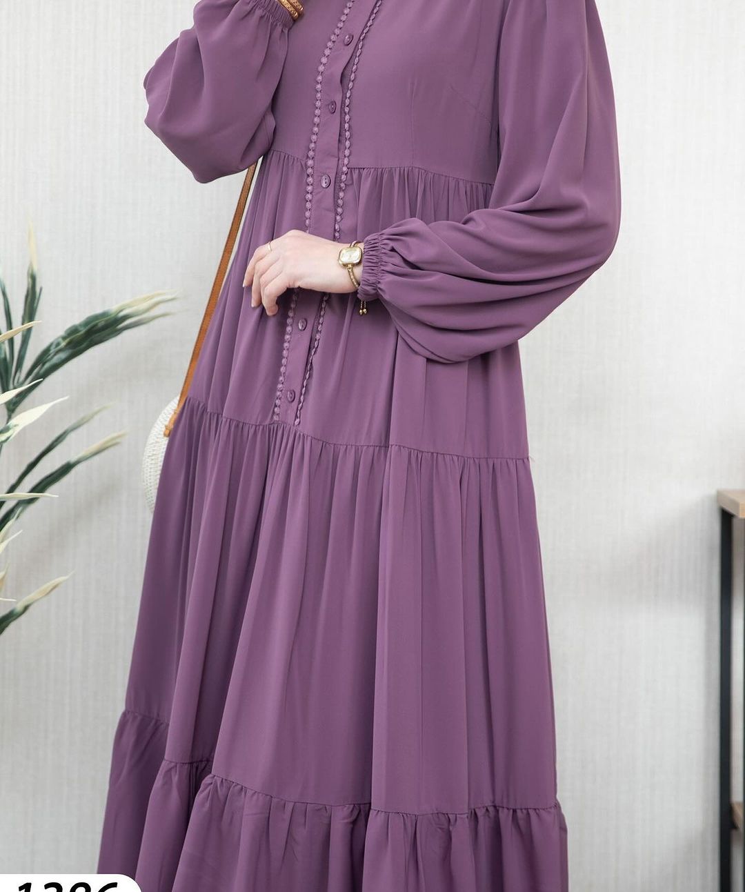 D14 summer dress in distinctive colors 2025