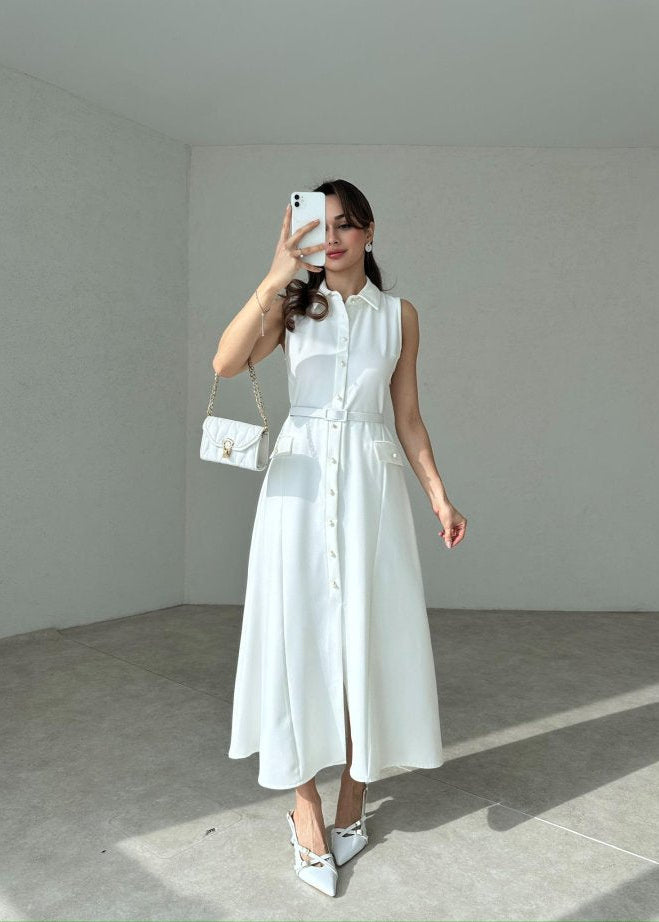 F41 Dress with a distinctive design 