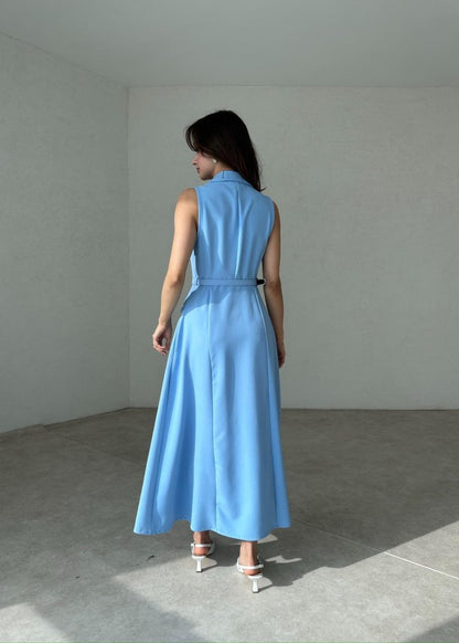 F41 Dress with a distinctive design 