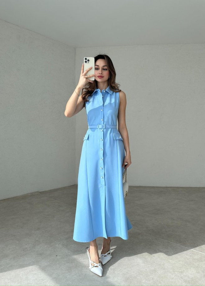 F41 Dress with a distinctive design 