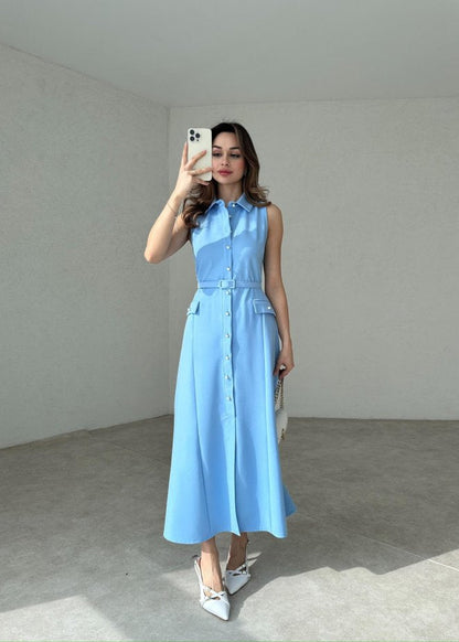 F41 Dress with a distinctive design 