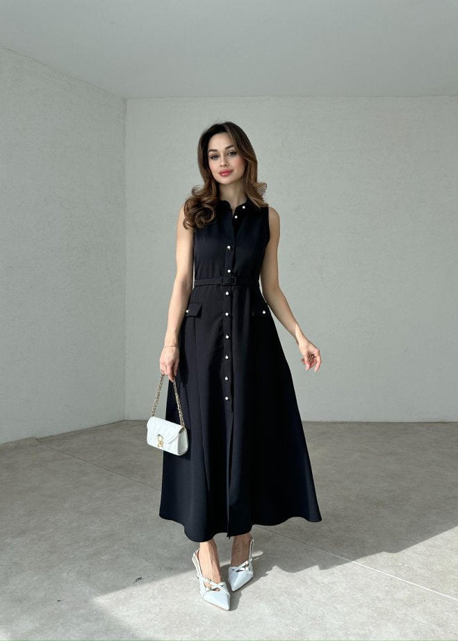 F41 Dress with a distinctive design 