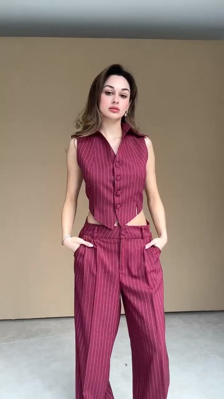 S30 طقم رسمي قطعتين مخطط بتصميم فريد وأنيق