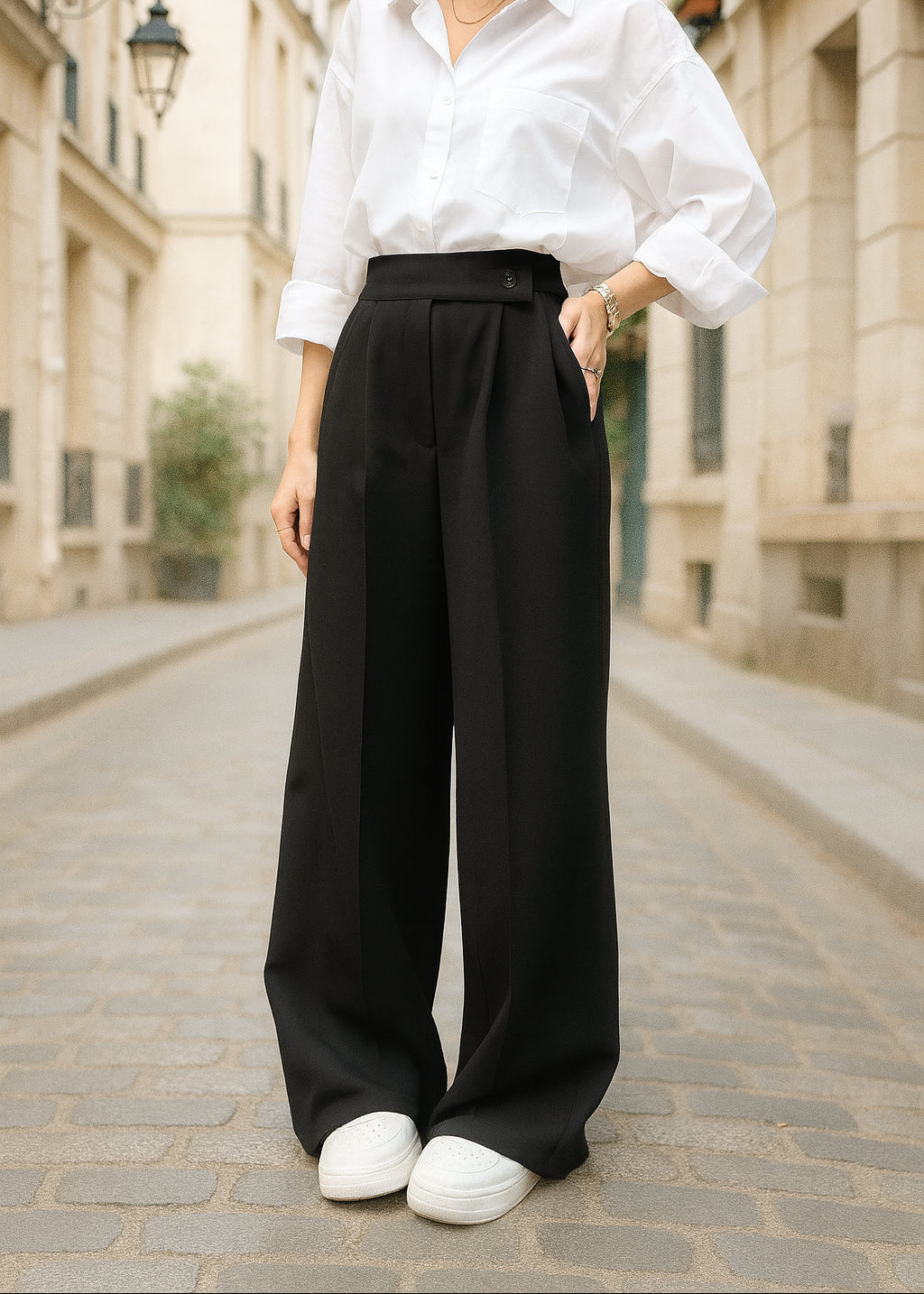 Trousers in distinctive colors B14