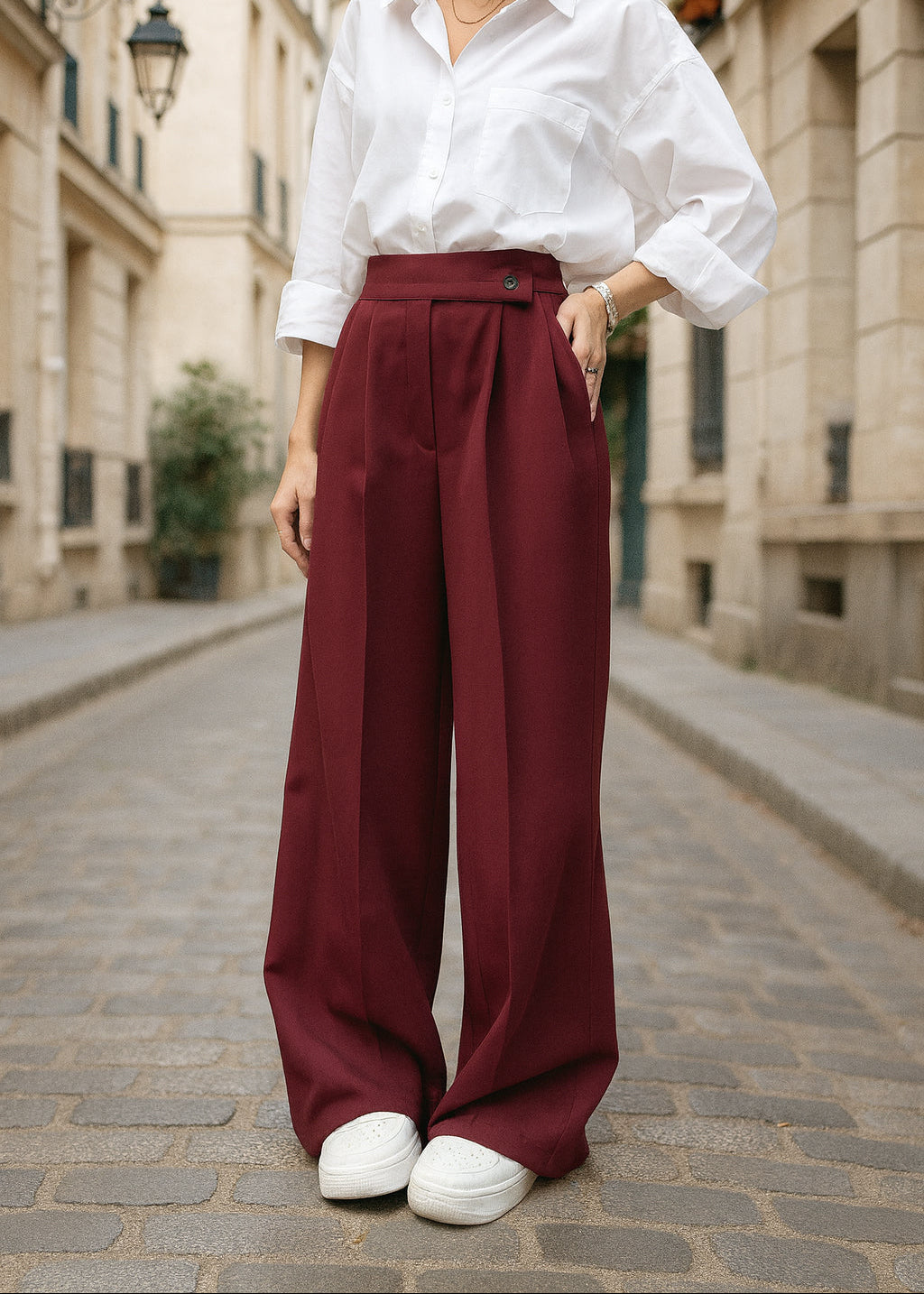 Trousers in distinctive colors B14
