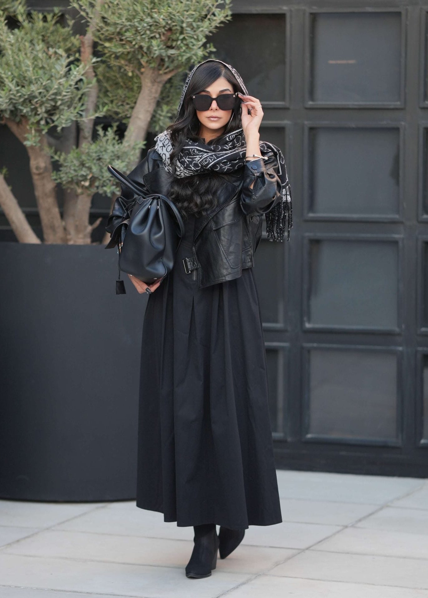 طقم فستان مع جاكيت خارجي بلمسة كاجوال شيك S76