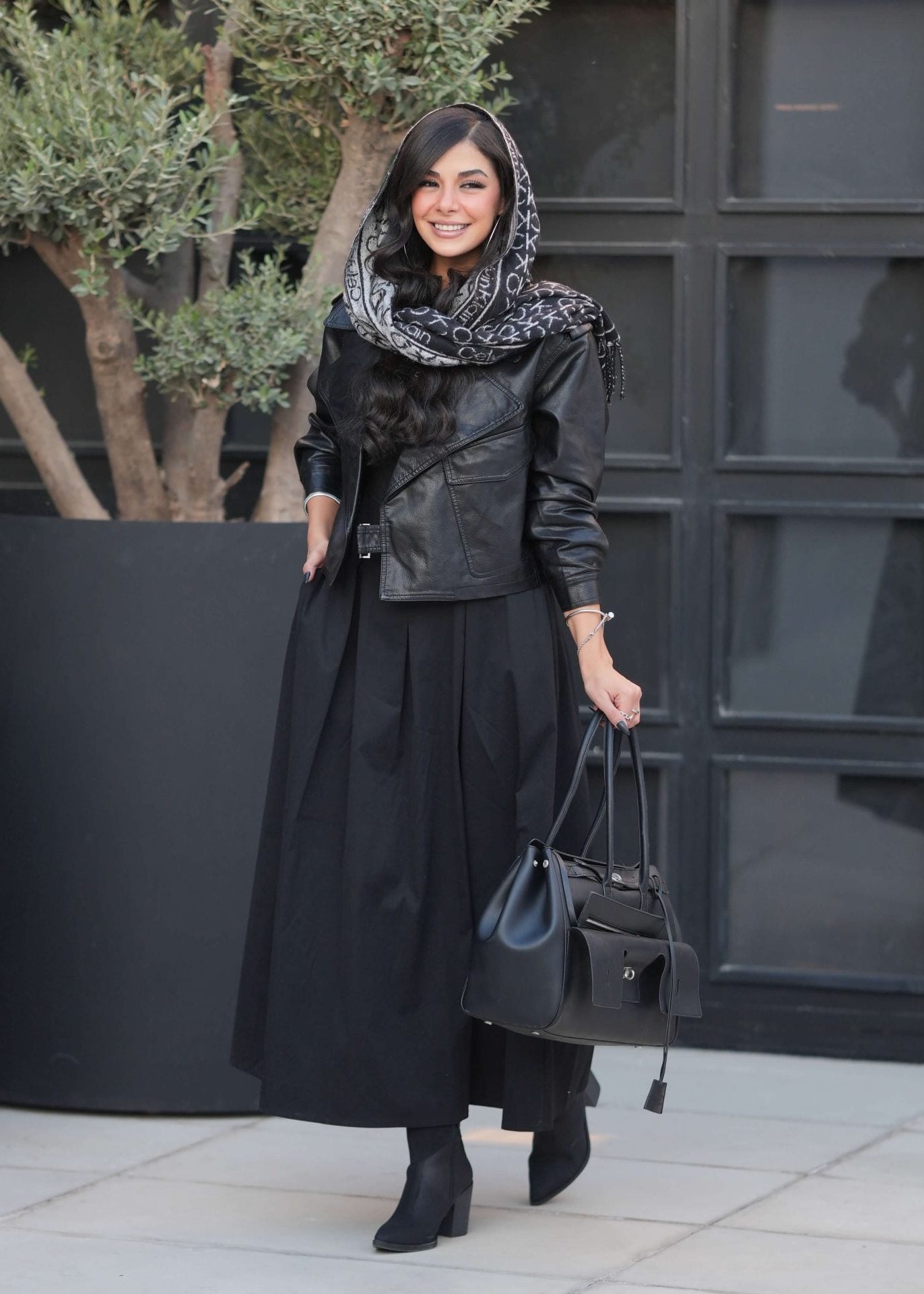 طقم فستان مع جاكيت خارجي بلمسة كاجوال شيك S76