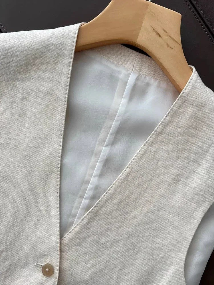 Long dress with polo neck opening D09