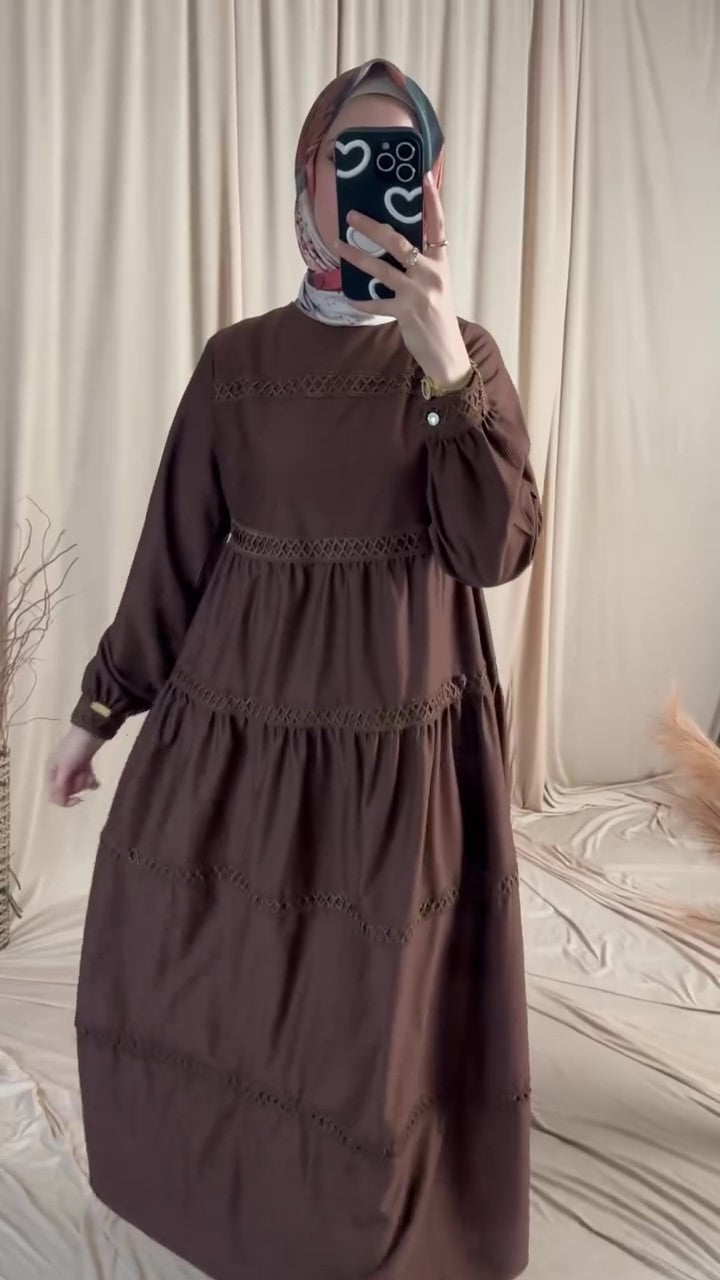 F24 Dress with a distinctive design 