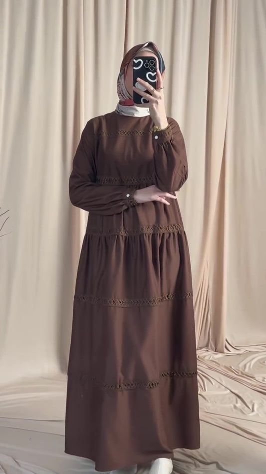 F24 فستان بتصميم مميز