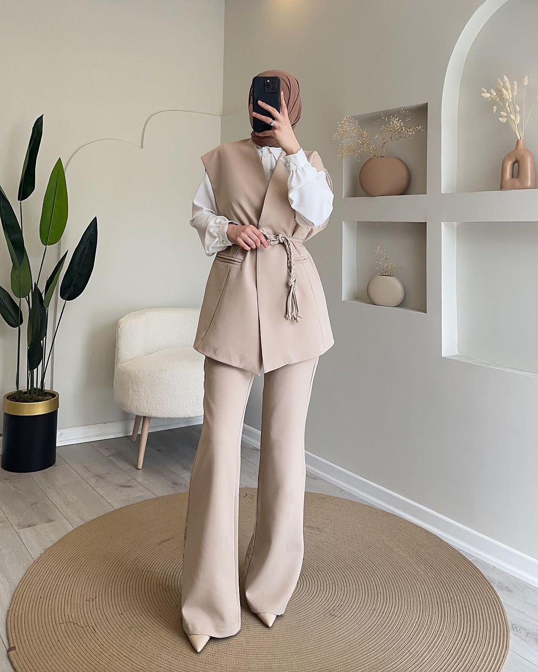 Long dress with polo neck opening D09