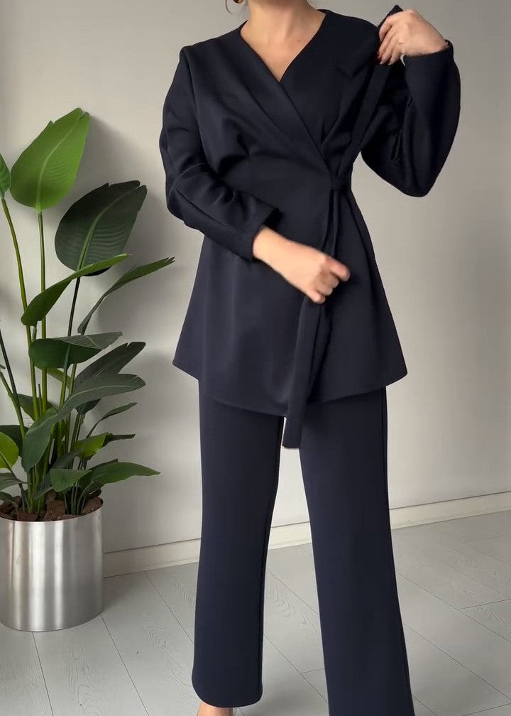 F55 Two-piece casual set with a distinctive design 