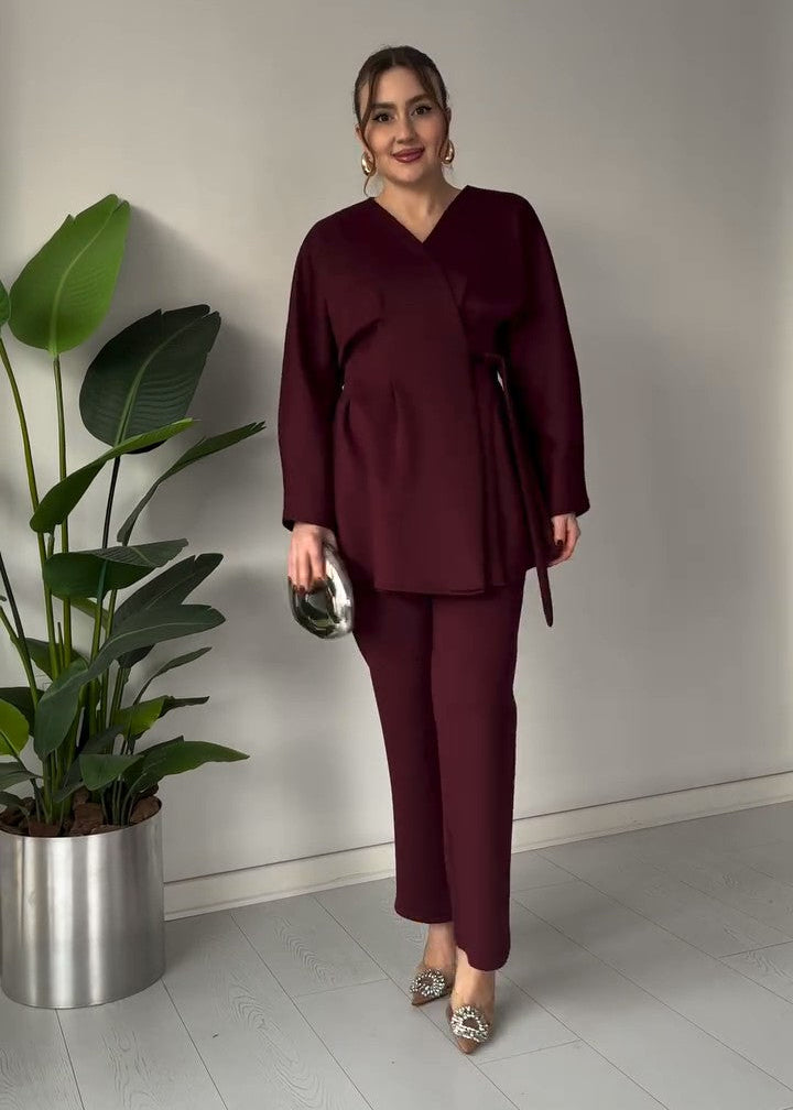 F55 Two-piece casual set with a distinctive design 