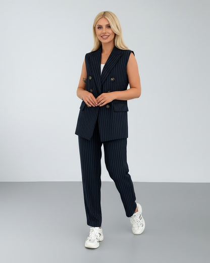 A formal two-piece suit (jacket + trousers) with a distinctive and elegant design S40