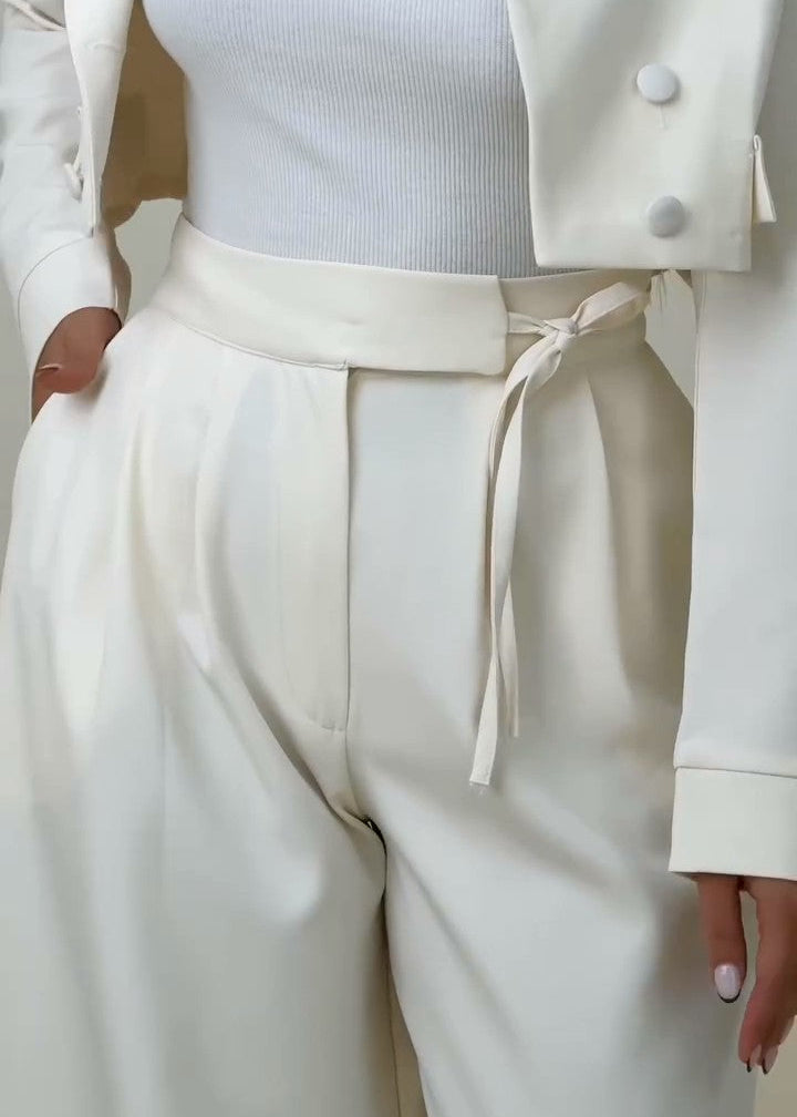 بنطلون كاجوال حريمي بتصميم عصري B23