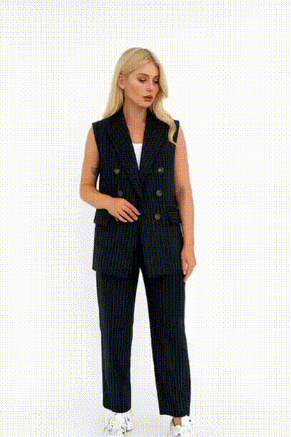 A formal two-piece suit (jacket + trousers) with a distinctive and elegant design S40