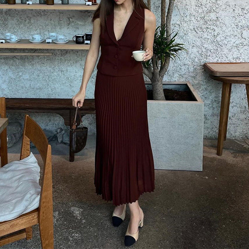 Two-piece formal set: vest + pleated skirt D17