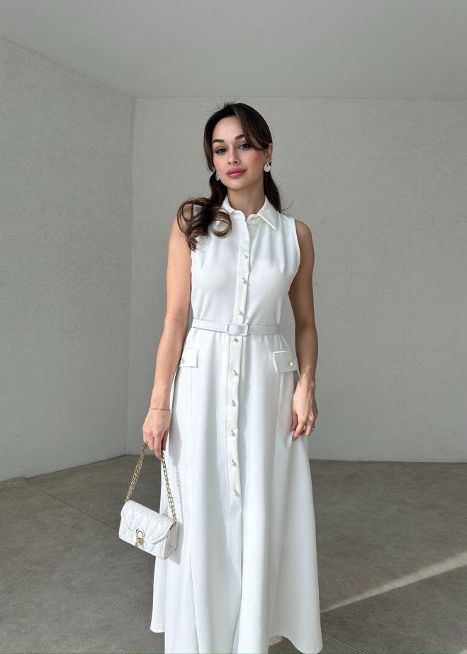 F41 Dress with a distinctive design 