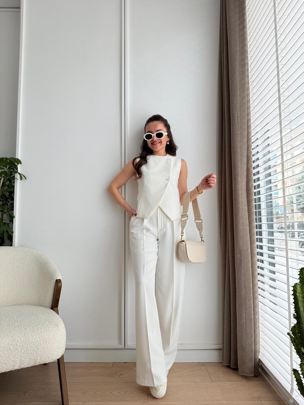 Summer jumpsuit with belt S6