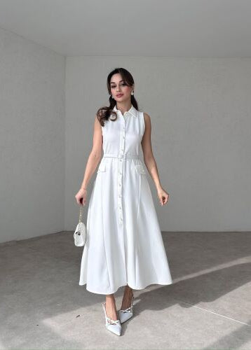 F41 Dress with a distinctive design 