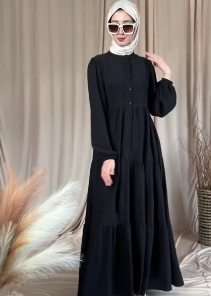 F22 Elegant dress with a distinctive design 