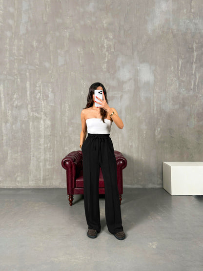 B12 Trousers in distinctive colors 