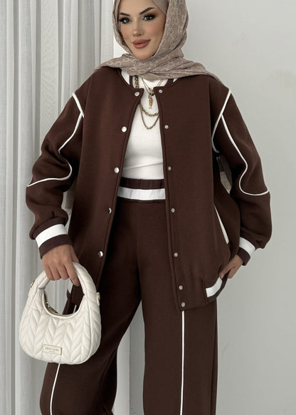 طقم كاجوال رياضي عملي وأنيق بتصميم عصري مناسب للاستخدام اليومي T105