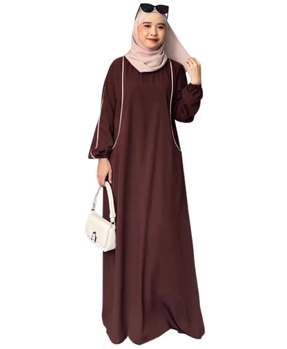 F17 Elegant dress with a distinctive design 