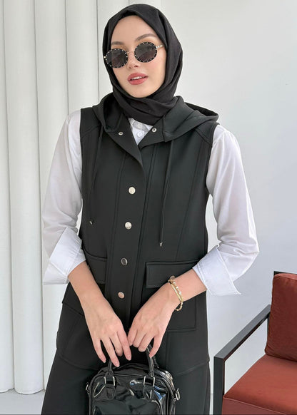 Stylish two-piece casual set with a practical design and a modern touch for everyday outings S77